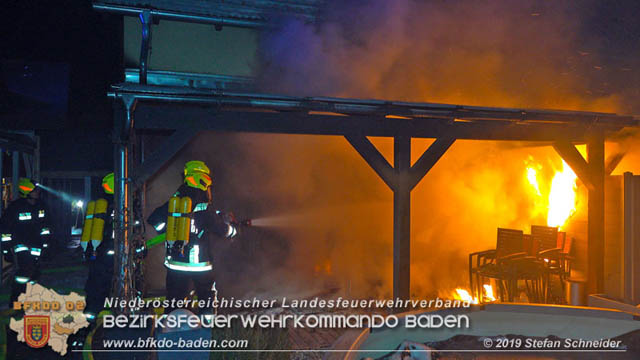 20190103 Brand in einer Tribuswinkler Reihenwohnhausanlage Foto: © Stefan Schneider 20190103 Brand in einer Tribuswinkler Reihenwohnhausanlage Foto: © Stefan Schneider