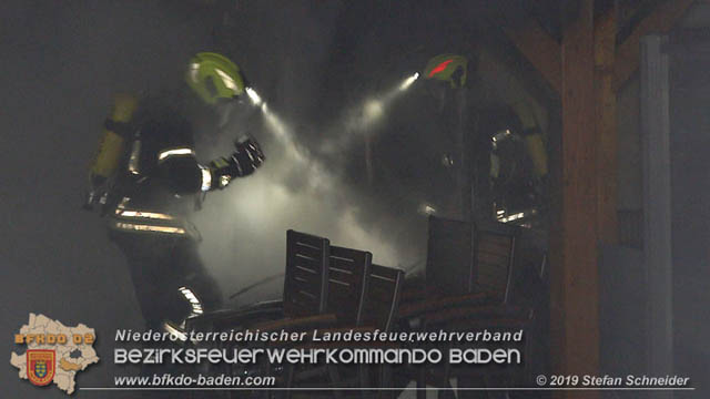 20190103 Brand in einer Tribuswinkler Reihenwohnhausanlage Foto: © Stefan Schneider 20190103 Brand in einer Tribuswinkler Reihenwohnhausanlage Foto: © Stefan Schneider