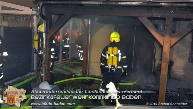 20190103 Brand in einer Tribuswinkler Reihenwohnhausanlage Foto: © Stefan Schneider 20190103 Brand in einer Tribuswinkler Reihenwohnhausanlage Foto: © Stefan Schneider
