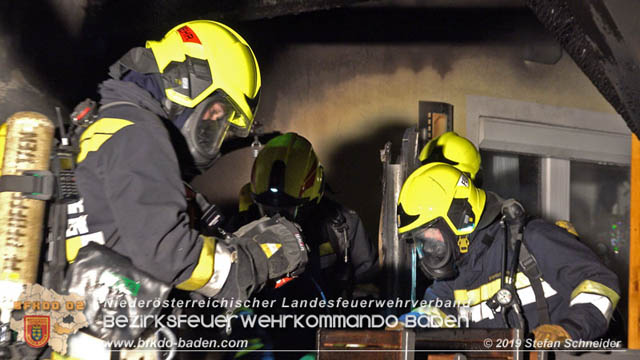 20190103 Brand in einer Tribuswinkler Reihenwohnhausanlage Foto: © Stefan Schneider 20190103 Brand in einer Tribuswinkler Reihenwohnhausanlage Foto: © Stefan Schneider