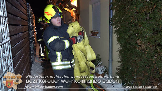20190103 Brand in einer Tribuswinkler Reihenwohnhausanlage Foto: © Stefan Schneider 20190103 Brand in einer Tribuswinkler Reihenwohnhausanlage Foto: © Stefan Schneider