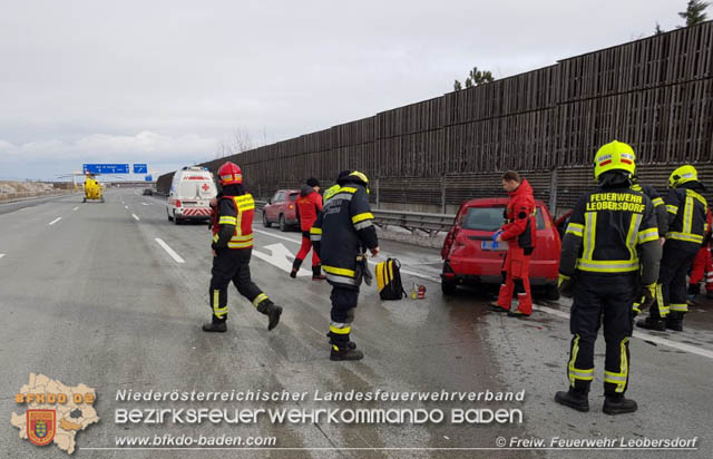 20190104 Autobahnsperre nach Verkehrsunfall auf der A2 zwischen Kottingbrunn und Bad Vöslau Foto: © Freiwillige Feuerwehr Leobersdorf 20190104 Autobahnsperre nach Verkehrsunfall auf der A2 zwischen Kottingbrunn und Bad Vöslau Foto: © Freiwillige Feuerwehr Leobersdorf