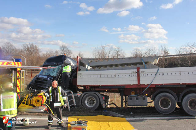 20190129 VU A2 RFB Wien Höhe Abfahrt Raststation Guntramsdorf  Foto: © FF Möllersdorf