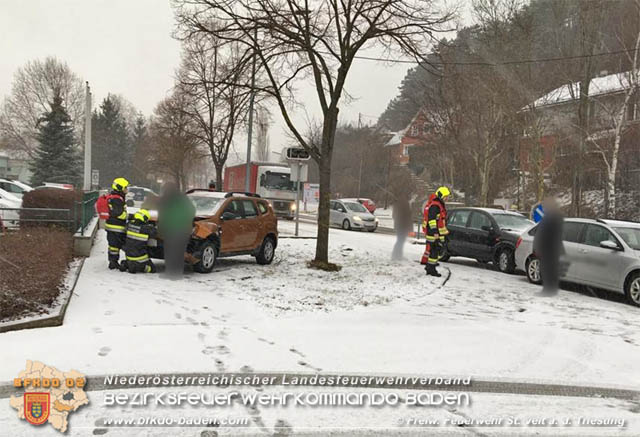 20190212 Verkehrsunfall auf der LB18 in St.Veit a.d.Triesting  Fotos:  Stefan Sykora u. Michael Hafellner FF St.Veit