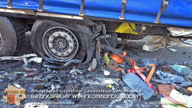 20190223 Verkehrsunfall auf der A21 zwischen Hochstra und Alland im Gemeindegebiet Klausen-Leopoldsdorf  Foto:  Stefan Schneider