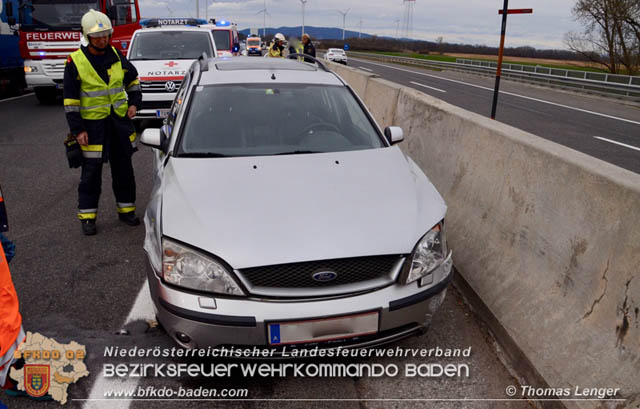 20190313 Verkehrsunfall auf der A3 zwischen Ebreichsdorf und Pottendorf  Foto:  Thomas Lenger
