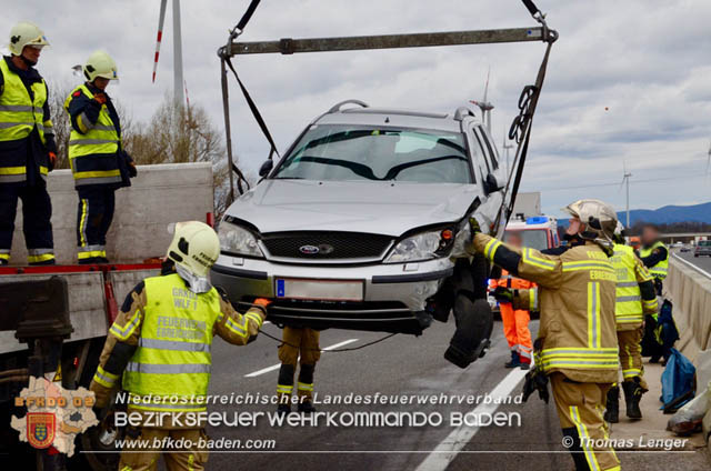 20190313 Verkehrsunfall auf der A3 zwischen Ebreichsdorf und Pottendorf  Foto:  Thomas Lenger