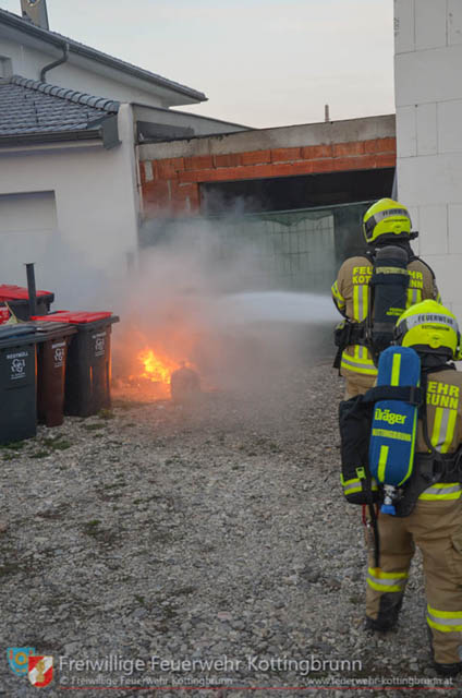 20190329 Brand einer Gasflasche in Kottingbrunn Foto: © Freiwillige Feuerwehr Kottingbrunn 20190329 Brand einer Gasflasche in Kottingbrunn Foto: © Freiwillige Feuerwehr Kottingbrunn
