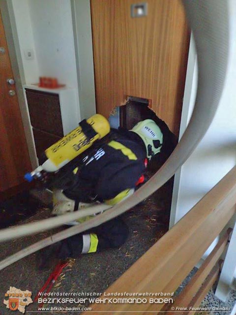 20190401 Brand in einer Gainfarner Wohnhausanlage  Foto:  Freiwillige Feuerwehr Gainfarn