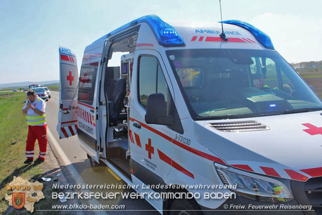 20190419 Schwerer Verkehrsunfall auf der L161 zwischen Reisenberg und Gramatneusiedl  Foto: © Freiwillige Feuerehr Reisenberg