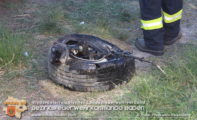 20190419 Schwerer Verkehrsunfall auf der L161 zwischen Reisenberg und Gramatneusiedl  Foto: © Freiwillige Feuerehr Reisenberg