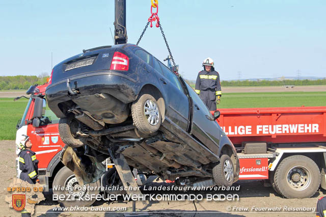 20190419 Schwerer Verkehrsunfall auf der L161 zwischen Reisenberg und Gramatneusiedl  Foto: © Freiwillige Feuerehr Reisenberg