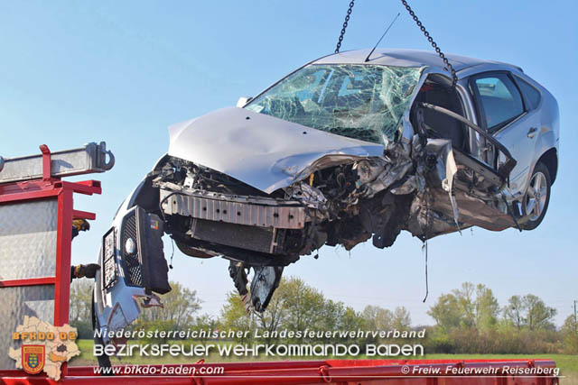 20190419 Schwerer Verkehrsunfall auf der L161 zwischen Reisenberg und Gramatneusiedl  Foto: © Freiwillige Feuerehr Reisenberg