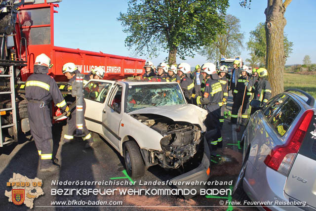 20190419 Weiterer schwerer Verkehrsunfall am Karfreitag auf der L161 zwischen Reisenberg und Gramatneusiedl  Foto: © Freiwillige Feuerwehr Reisenberg