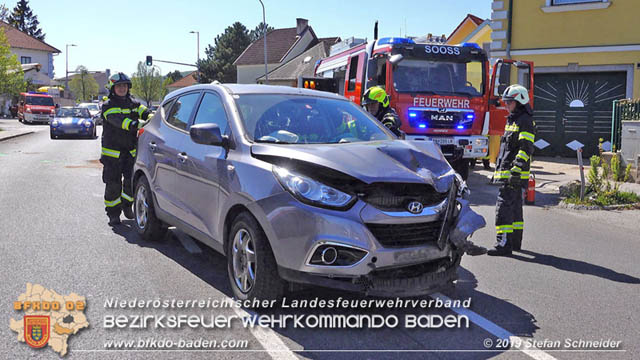 20190420 Schwerer Verkehrsunfall auf der LB212 im Ortsgebiet von Sooss  Foto:  Stefan Schneider