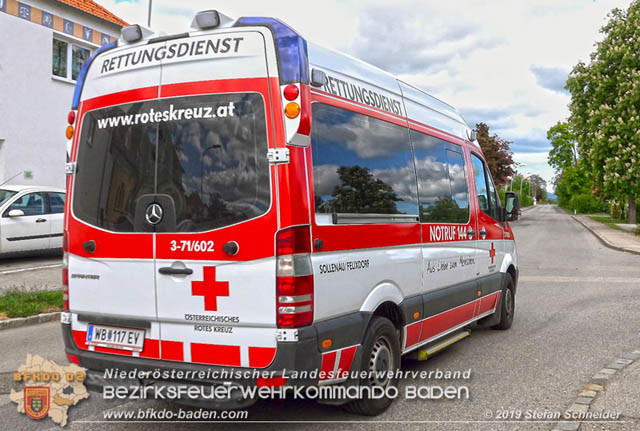 20190510 Verkehrsunfall im Zentrum Blumau-Neurihof  Foto:  Stefan Schneider BFK Baden