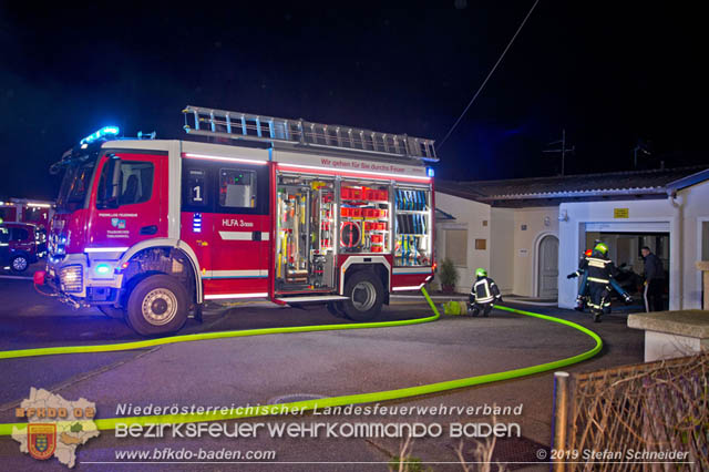 20190512 Großbrand mit gefährlichen Detonationen bei einem Autohaus im Gewerbegebiet Tribuswinkel-Oeynhausen   Foto: © Stefan Schneider