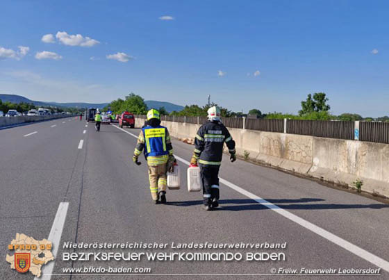 20190524 Schwerer LKW Unfall auf der A2 zwischen Wllersdorf u. Leobersdorf  Foto:   FF Leobersdorf