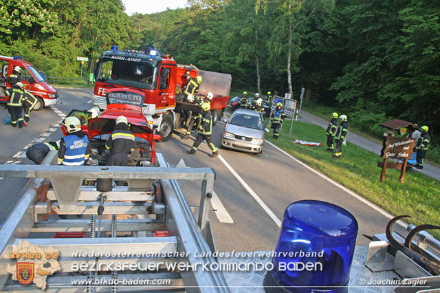 20190526  Verkehrsunfall LB210 x Siegenfeld  Foto:  Joachim Zagler