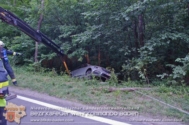 20190630 Verkehrsunfall mit mehreren Verletzten auf der LB210 im Helenental  Fotos: © FF Baden-Stadt Martin Grassl u. Martin Lichtenauer