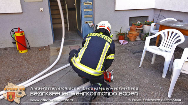 20190706 Kchenbrand in Badener Mehrparteien-Wohnhausanlage rasch gelscht  Foto:  Stefan Schneider FF Baden-Stadt