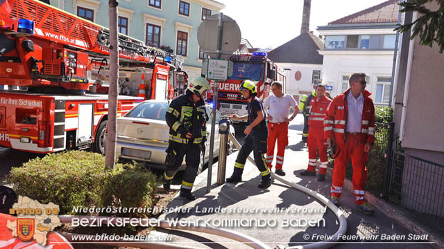 20190706 Kchenbrand in Badener Mehrparteien-Wohnhausanlage rasch gelscht  Foto:  Stefan Schneider FF Baden-Stadt