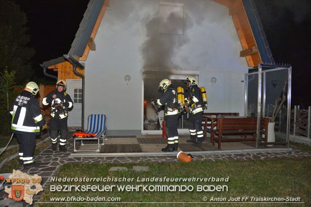 20190713 Brand in einem Traiskirchener Kleingartenhaus  Foto: © Anton Judt FF Traiskirchen-Stadt 