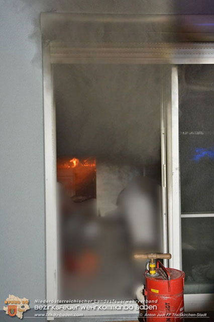 20190713 Brand in einem Traiskirchener Kleingartenhaus Foto: © Anton Judt FF Traiskirchen-Stadt 20190713 Brand in einem Traiskirchener Kleingartenhaus Foto: © Anton Judt FF Traiskirchen-Stadt