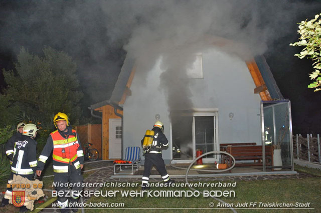 20190713 Brand in einem Traiskirchener Kleingartenhaus Foto: © Anton Judt FF Traiskirchen-Stadt 20190713 Brand in einem Traiskirchener Kleingartenhaus Foto: © Anton Judt FF Traiskirchen-Stadt