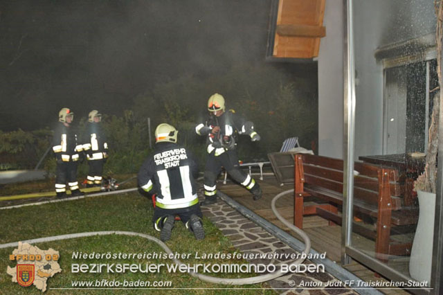 20190713 Brand in einem Traiskirchener Kleingartenhaus  Foto: © Anton Judt FF Traiskirchen-Stadt 