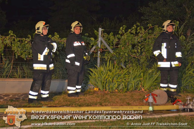 20190713 Brand in einem Traiskirchener Kleingartenhaus  Foto: © Anton Judt FF Traiskirchen-Stadt 