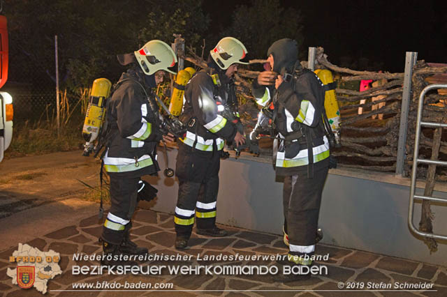 20190713 Brand in einem Traiskirchener Kleingartenhaus  Foto: © Stefan Schneider BFK Baden