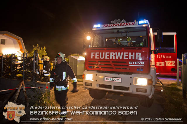 20190713 Brand in einem Traiskirchener Kleingartenhaus Foto: © Stefan Schneider BFK Baden 20190713 Brand in einem Traiskirchener Kleingartenhaus Foto: © Stefan Schneider BFK Baden