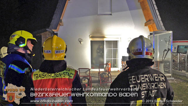 20190713 Brand in einem Traiskirchener Kleingartenhaus  Foto: © Stefan Schneider BFK Baden