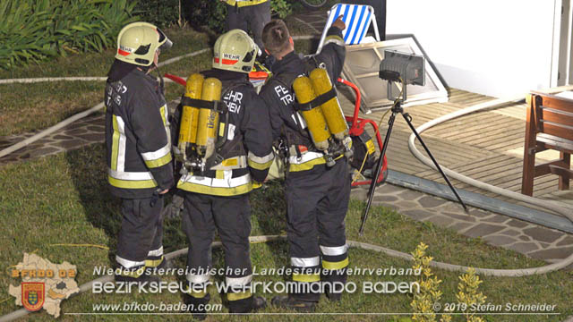 20190713 Brand in einem Traiskirchener Kleingartenhaus  Foto: © Stefan Schneider BFK Baden