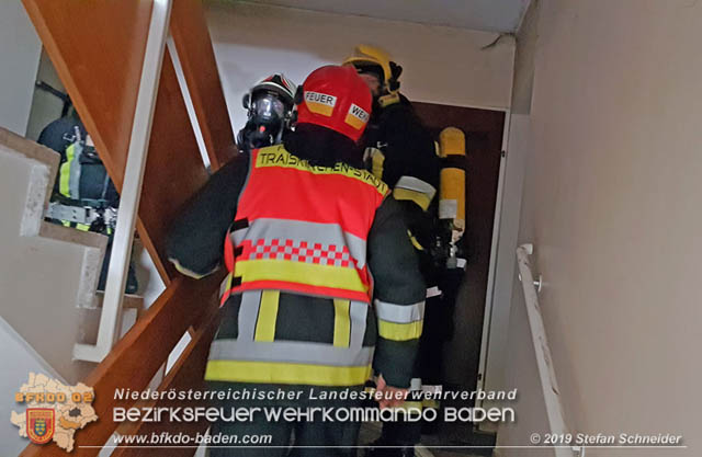 20190827 Brand in der Wohnung eines Traiskirchner Mehrpartein-Wohnhaus  Foto: Stefan Schneider