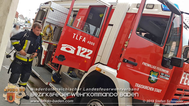 20190827 Brand in der Wohnung eines Traiskirchner Mehrpartein-Wohnhaus  Foto: Stefan Schneider