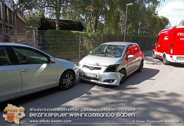 20190920 Verkehrsunfall in Berndorf vor Schule  Foto: © Florian Stadler FF Berndorf-Stadt