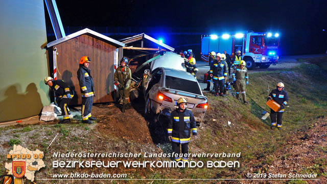 20191004 Verkehrsunfall zwischen Gnselsdorf (Gemeindegebiet Schnau a.d.Triesting) und Sollenau  Foto:  Stefan Schneider