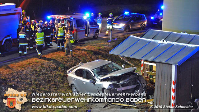 20191004 Verkehrsunfall zwischen Gnselsdorf (Gemeindegebiet Schnau a.d.Triesting) und Sollenau  Foto:  Stefan Schneider