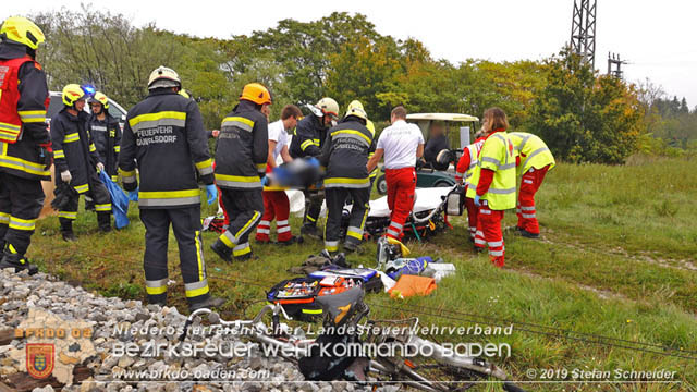 20191014 Pensionist mit Rad bei einem unbeschranktem Bahnbergang in Tattendorf von Zug erfasst und schwer verletzt  Foto:  Stefan Schneider