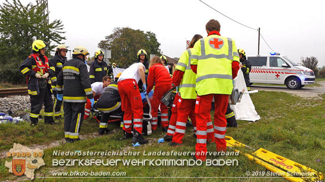 20191014 Pensionist mit Rad bei einem unbeschranktem Bahnbergang in Tattendorf von Zug erfasst und schwer verletzt  Foto:  Stefan Schneider