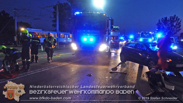 20191017 Frontalzusammenstoß zweier Pkw auf der LB17 bei Möllerdorf  Foto: © Stefan Schneider