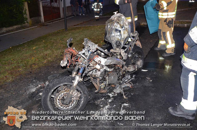 20191024 Ein Motorrad fing in Ebreichsdorf Feuer  Foto:  Thomas Lenger Monatsrevue.at