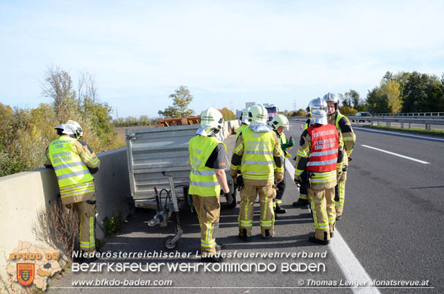 20191025 Anhnger auf A3 umgekippt  Foto:  Thomas Lenger Monatsrevue.at