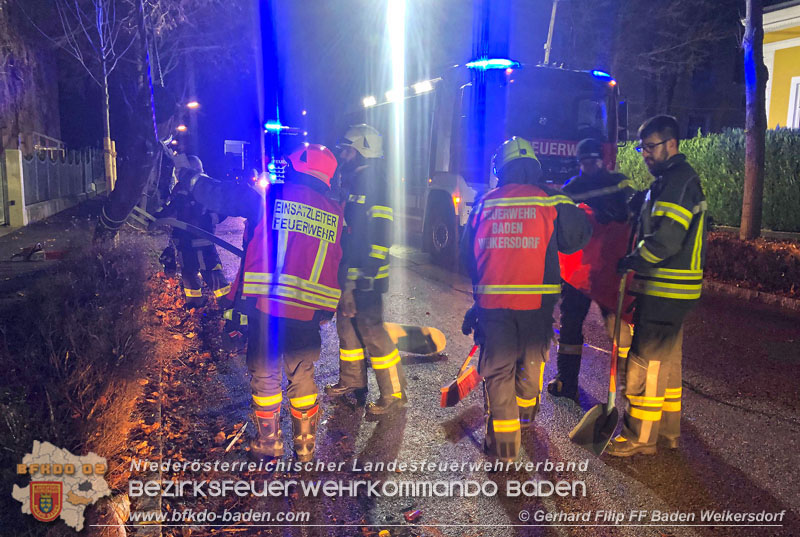 20191130 Verkehrsunfall mit Unfallflucht in der Stadt Baden  Foto:  Gerhard Filip FF Baden Weikersdorf