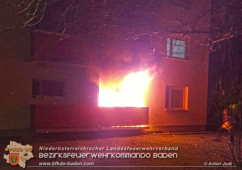 20191207 Balkonbrand in Wienersdorfer Wohnhausanlage  Foto:  Anton Judt