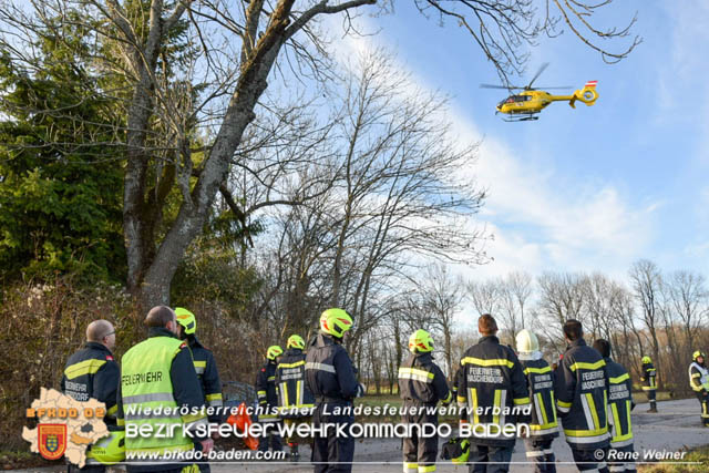 20191224 Verkehrsunfall zwischen Siegersdorf (BN) und Haschendorf (WN)  Foto:  ASB Rene Weiner AFKDO Ebreichsdorf
