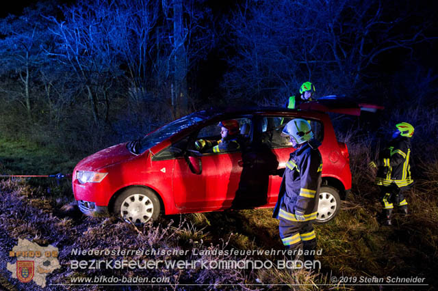20191226 Verkehrsunfall auf der L157 Oeynhausen - Tattendorf  Foto:  Stefan Schneider
