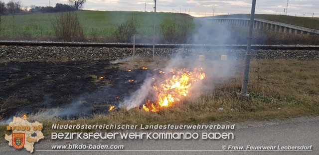 20191231 Flurbrand in Leobersdorf Foto: © FF Leobersdorf 20191231 Flurbrand in Leobersdorf Foto: © FF Leobersdorf